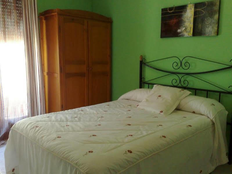 Hostal Virgen Del Rocío Ronda Exterior foto