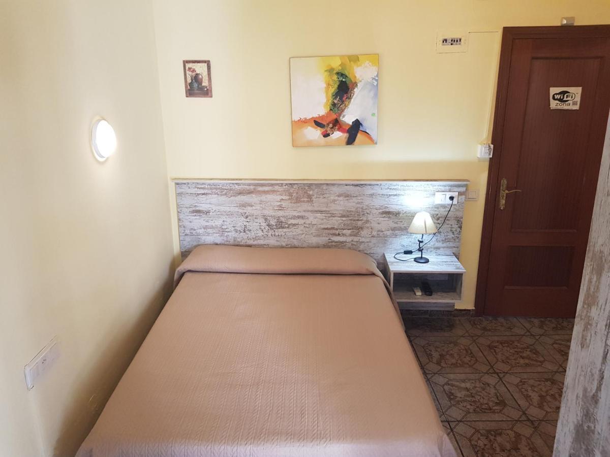 Hostal Virgen Del Rocío Ronda Exterior foto