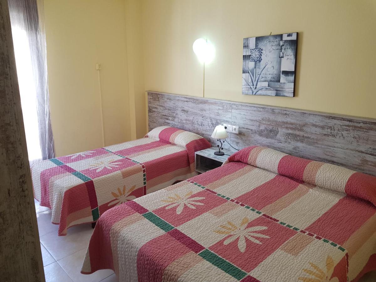 Hostal Virgen Del Rocío Ronda Exterior foto