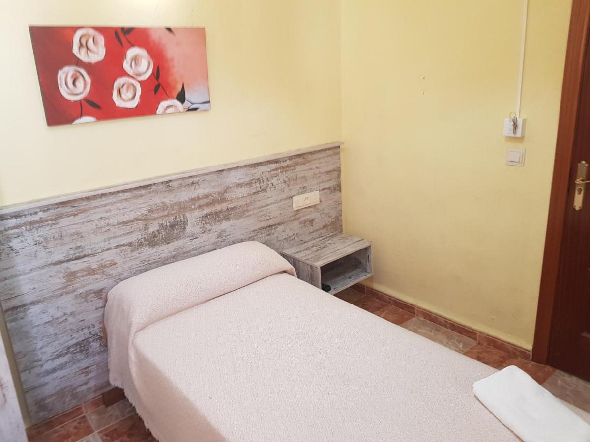 Hostal Virgen Del Rocío Ronda Exterior foto